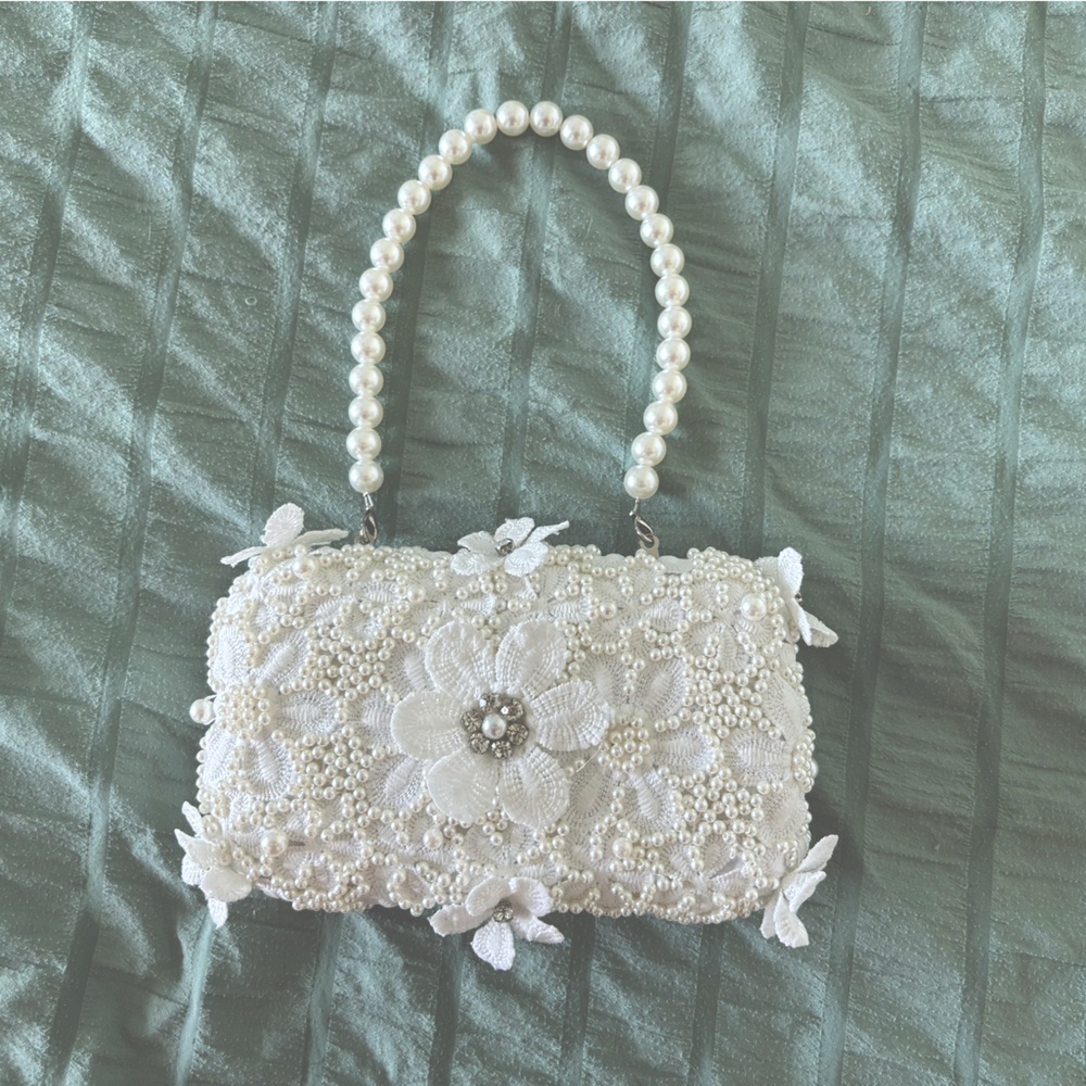 Pink Lily White Beaded Floral Applique Purse